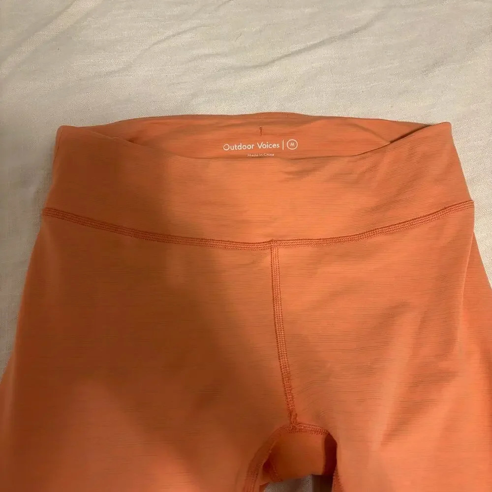 Outdoor Voices Women's Freeform Flow 7/8 Leggings Peach Orange Size Medium - Picture 2 of 5
